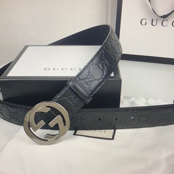 Gucci Signature Embossing Lester Belt Unisex - Picture 1 of 7